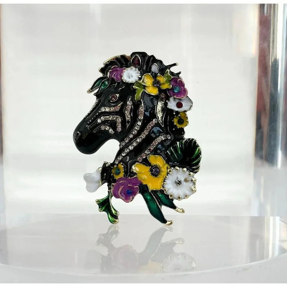 Mint Black Enamel Gold Toned Rhinestone Floral Vintage Horse Vintage Brooch - Picture 3 of 10